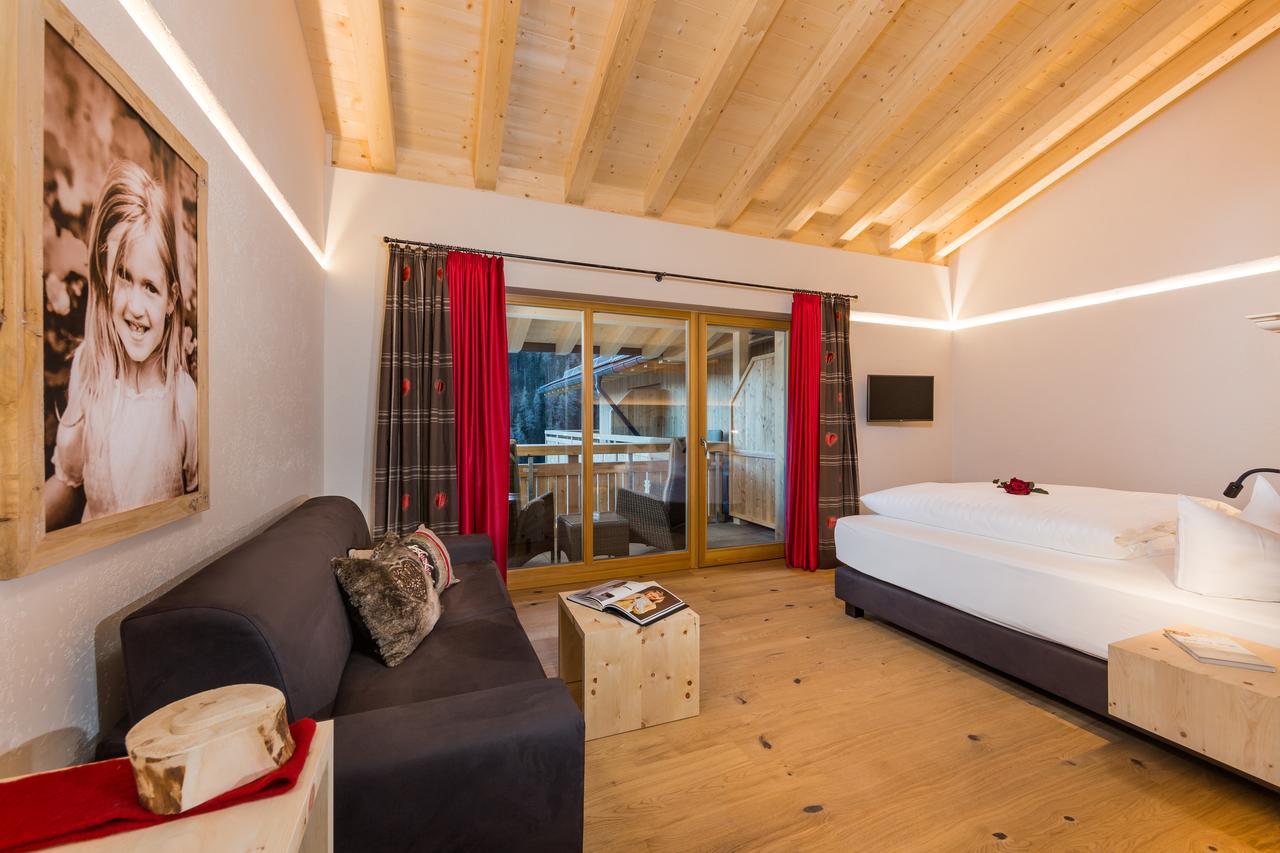 Anigglhof Hotell Malles Venosta Eksteriør bilde